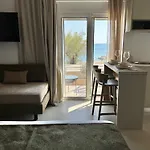 Stegna Sea & Sun Guest house 3*