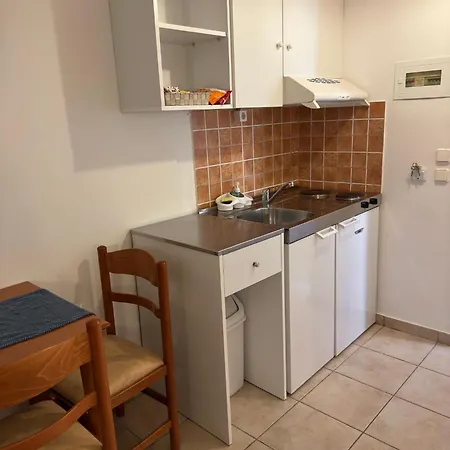 Stegna Sea & Sun בית הארחה 3*