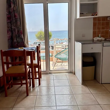 Stegna Sea & Sun 3* ארכאנגלוס