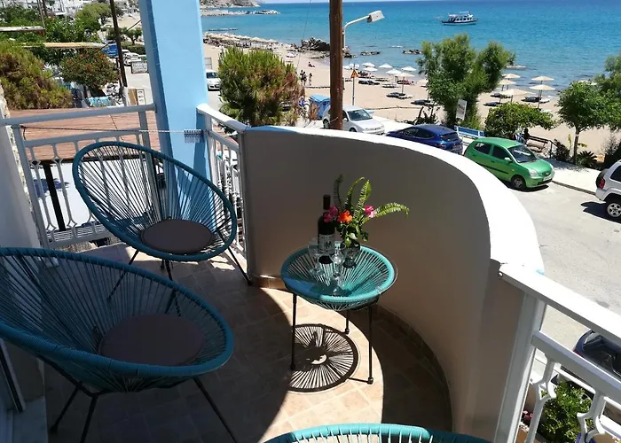 Stegna Sea & Sun بيت ضيافة 3*