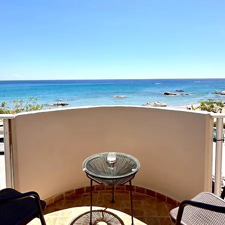 בית הארחה Stegna Sea & Sun 3*