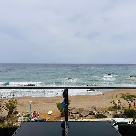 بيت ضيافة Stegna Sea & Sun أرخانجلوس