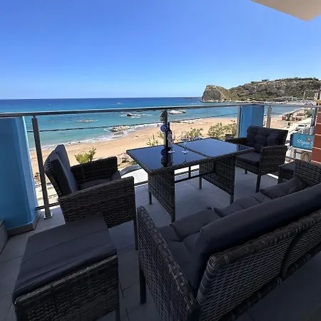 Stegna Sea & Sun בית הארחה 3*